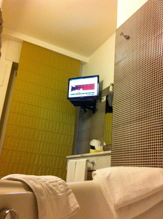 Bcomfort Hotel Cagliari Phòng bức ảnh