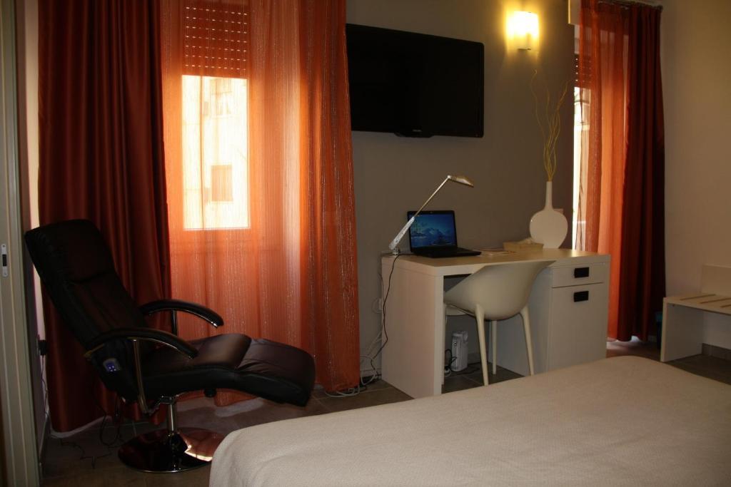Bcomfort Hotel Cagliari Phòng bức ảnh