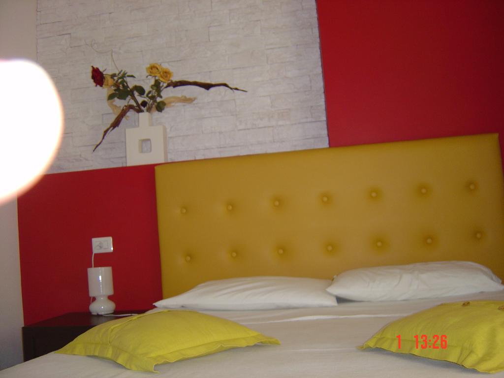 Bcomfort Hotel Cagliari Phòng bức ảnh